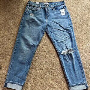 NWT women's Denizen boyfriend jeans, size 6